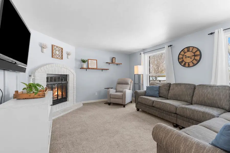 3089 FERNDALE DRIVE, Green Bay, WI 54313 - #3