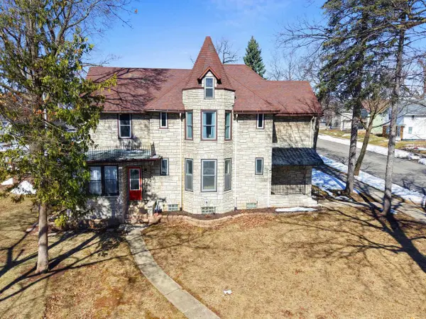 205 W 5TH STREET, Kaukauna, WI 54130