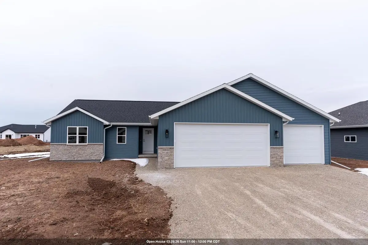 N9243 ANTON STREET, Appleton, WI 54915 - #1