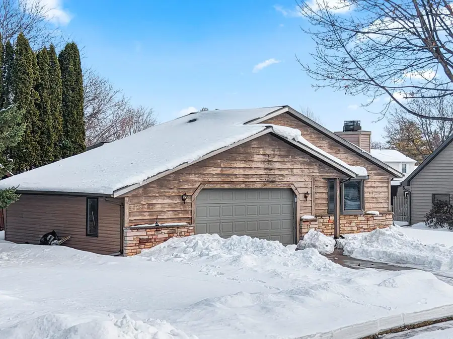 1138 TRAILWOOD DRIVE, De Pere, WI 54115 - #2