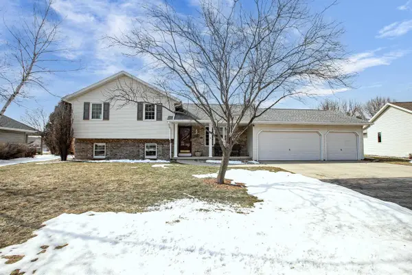 1248 DEER HAVEN DRIVE, Menasha, WI 54952