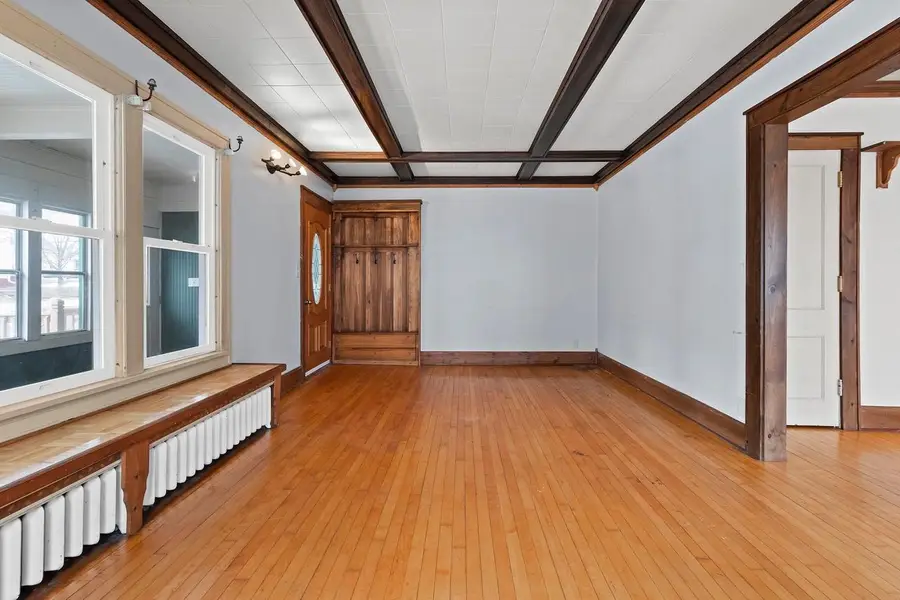 516 NEW YORK AVENUE, Manitowoc, WI 54220 - #3