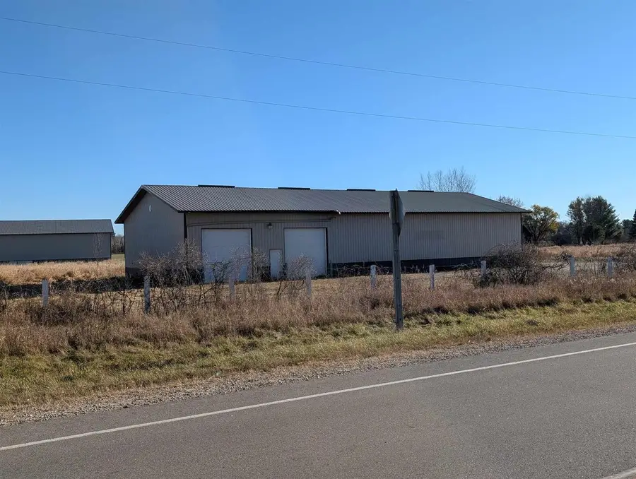 8974 COUNTY RD II, Fremont, WI 54940 - #2