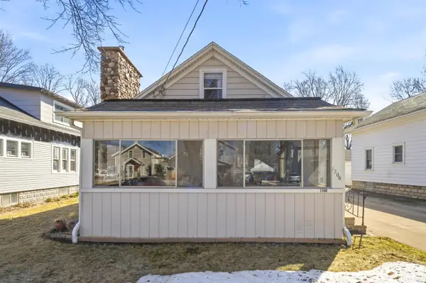 1306 S LAWE STREET, Appleton, WI 54915