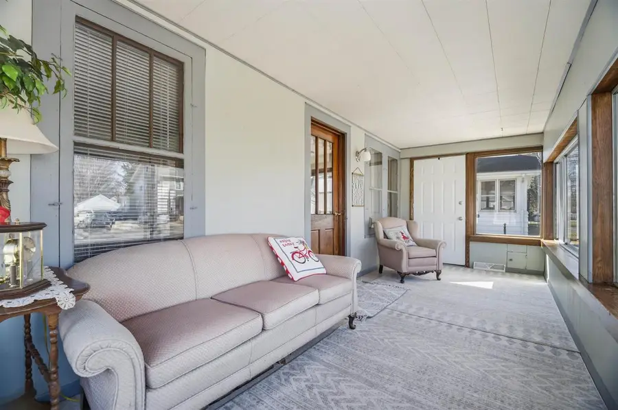 1306 S LAWE STREET, Appleton, WI 54915 - #3