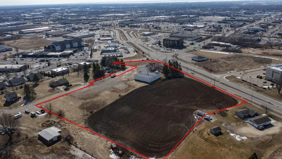 1703 N CASALOMA DRIVE, Appleton, WI 54913 - #3