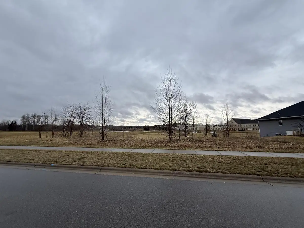 605 SUNSET, Green Bay, WI 54313 - #1