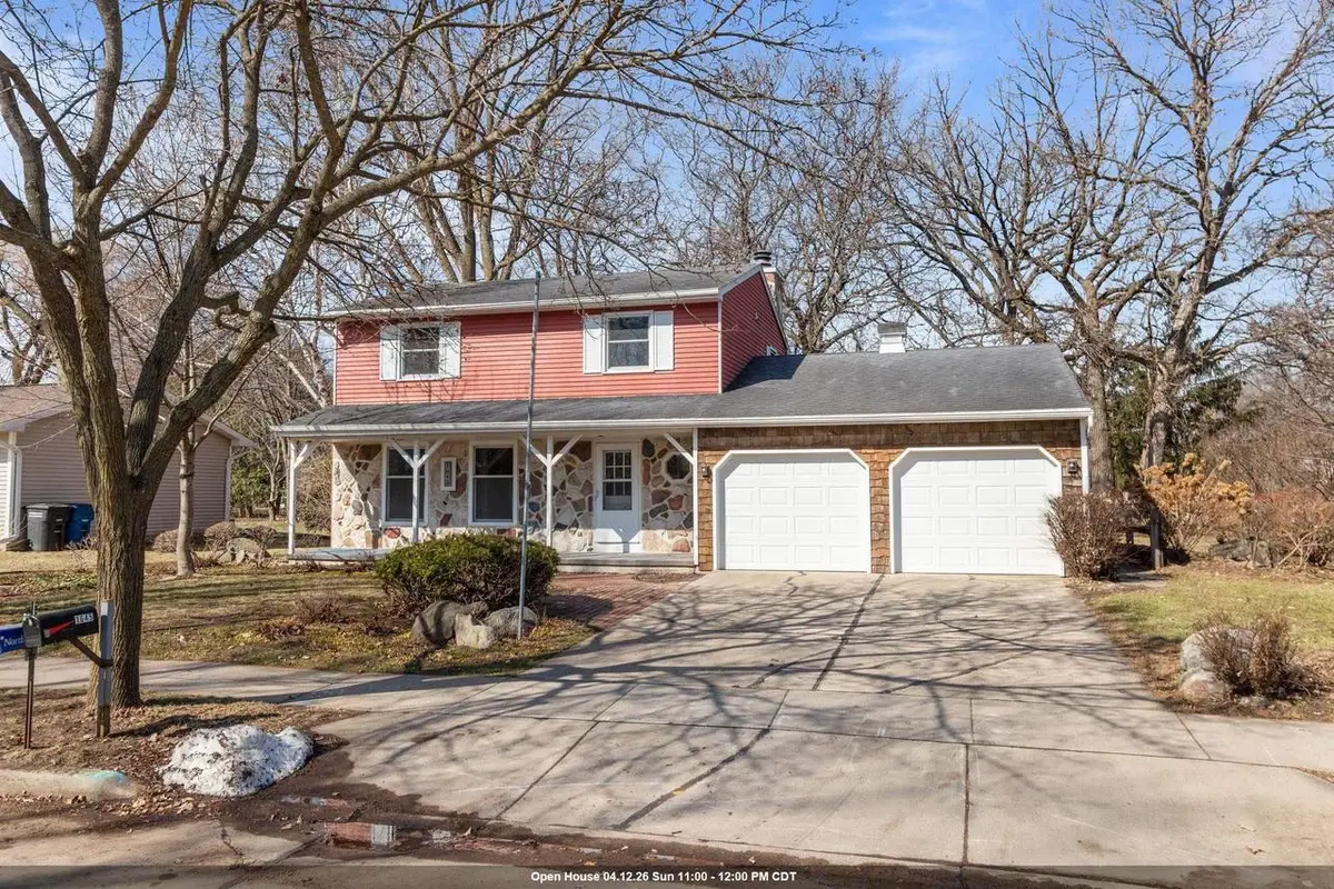 1645 CRESTVIEW DRIVE, Oshkosh, WI 54904 - #1