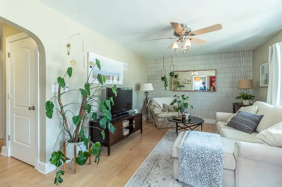 1406 LAWRENCE STREET, New London, WI 54961 - #3