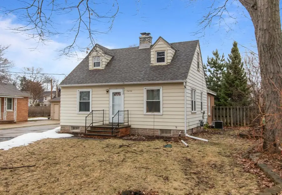 2436 HICKORY LANE, Appleton, WI 54915 - #2