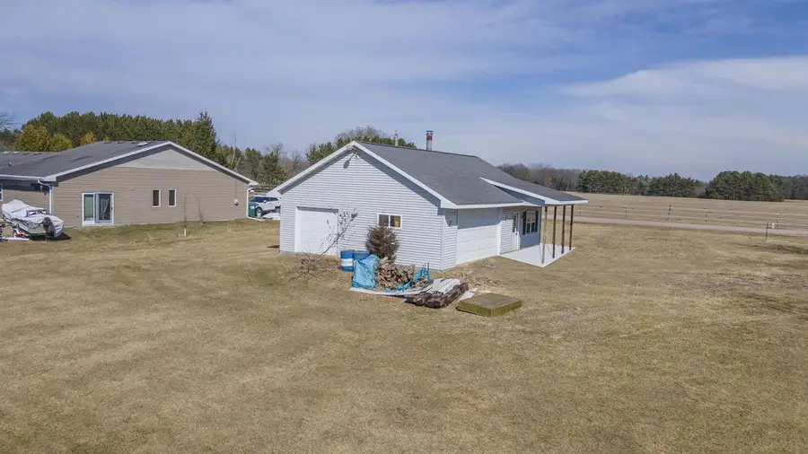 N2355 PARFREYVILLE ROAD, Waupaca, WI 54981 - #2