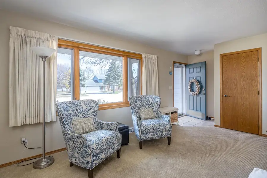 2435 KAITLYNN COURT, Oshkosh, WI 54901 - #3