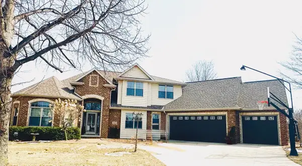 2821 E MILESTONE COURT, Appleton, WI 54913