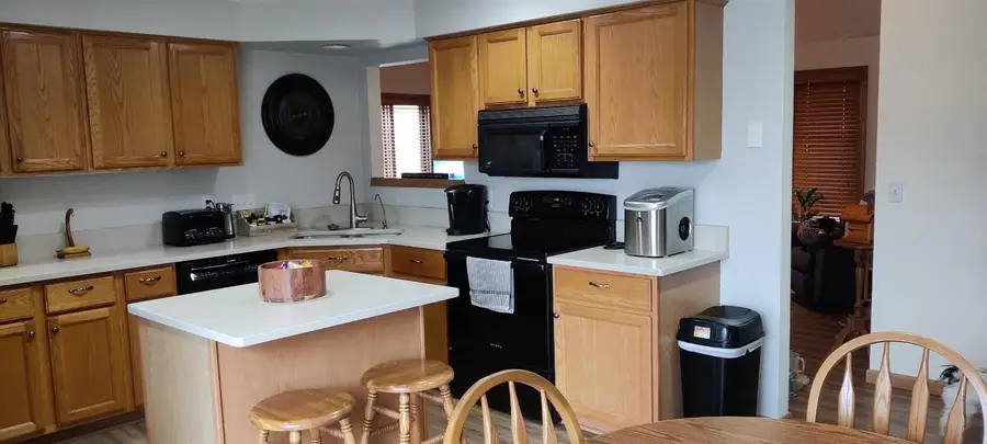 3225 BLUEBERRY LANE, Appleton, WI 54915 - #2