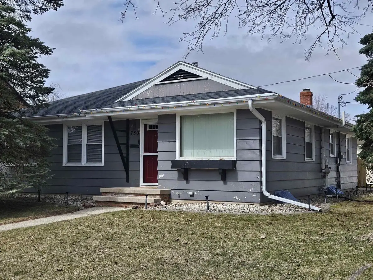730 E MARQUETTE STREET, Appleton, WI 54911 - #1