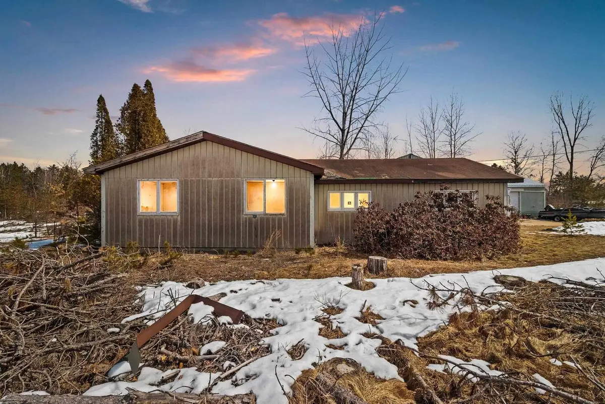 1610 KENNY DRIVE, Crivitz, WI 54114 - #1