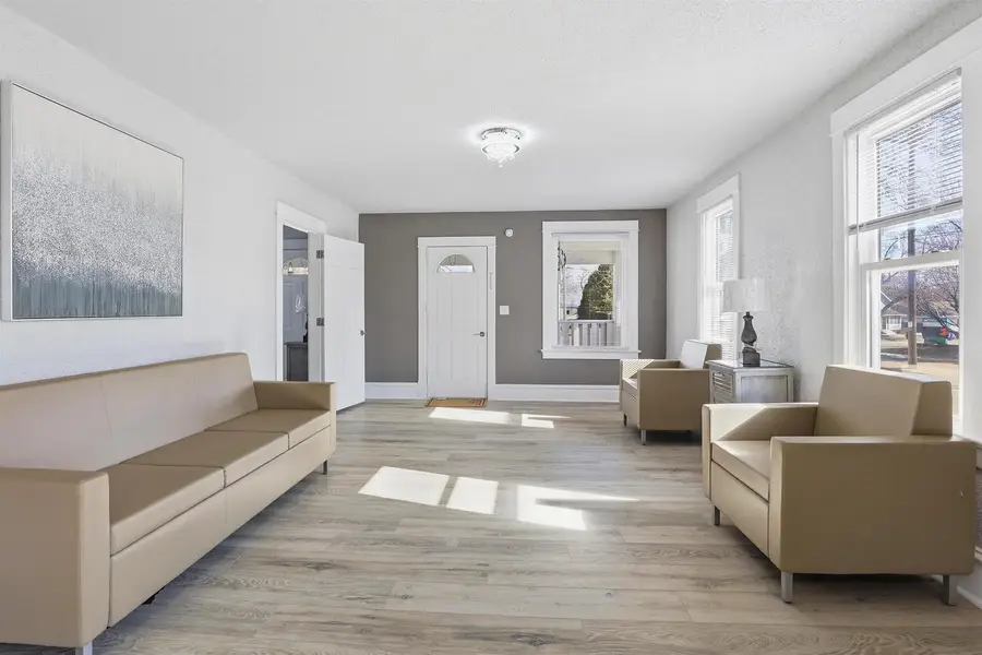 1303 W PROSPECT AVENUE, Appleton, WI 54914 - #3