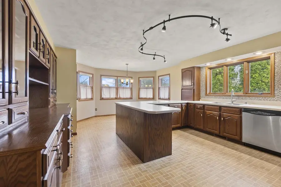 1161 WEDGEWOOD LANE, Fond Du Lac, WI 54935 - #2