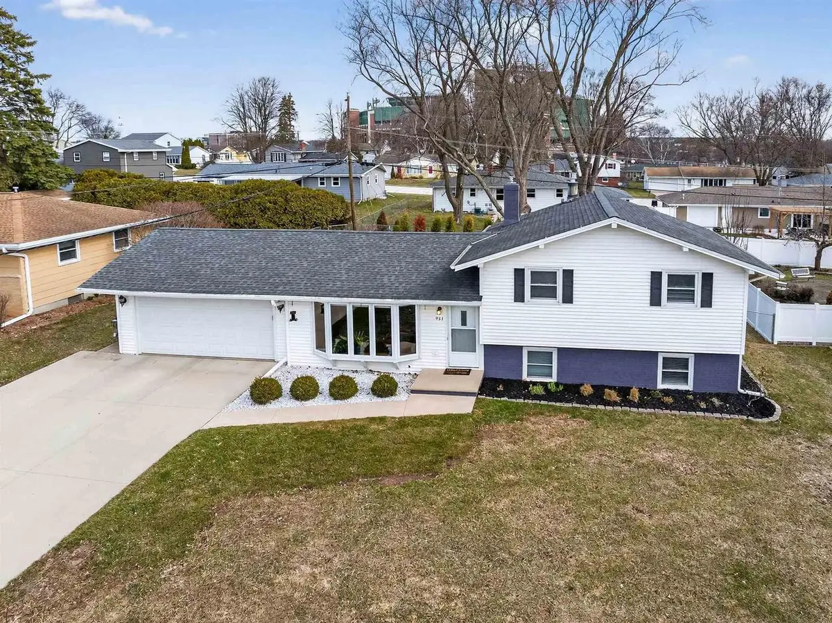 944 DUCHATEAU AVENUE, Green Bay, WI 54304 - #1