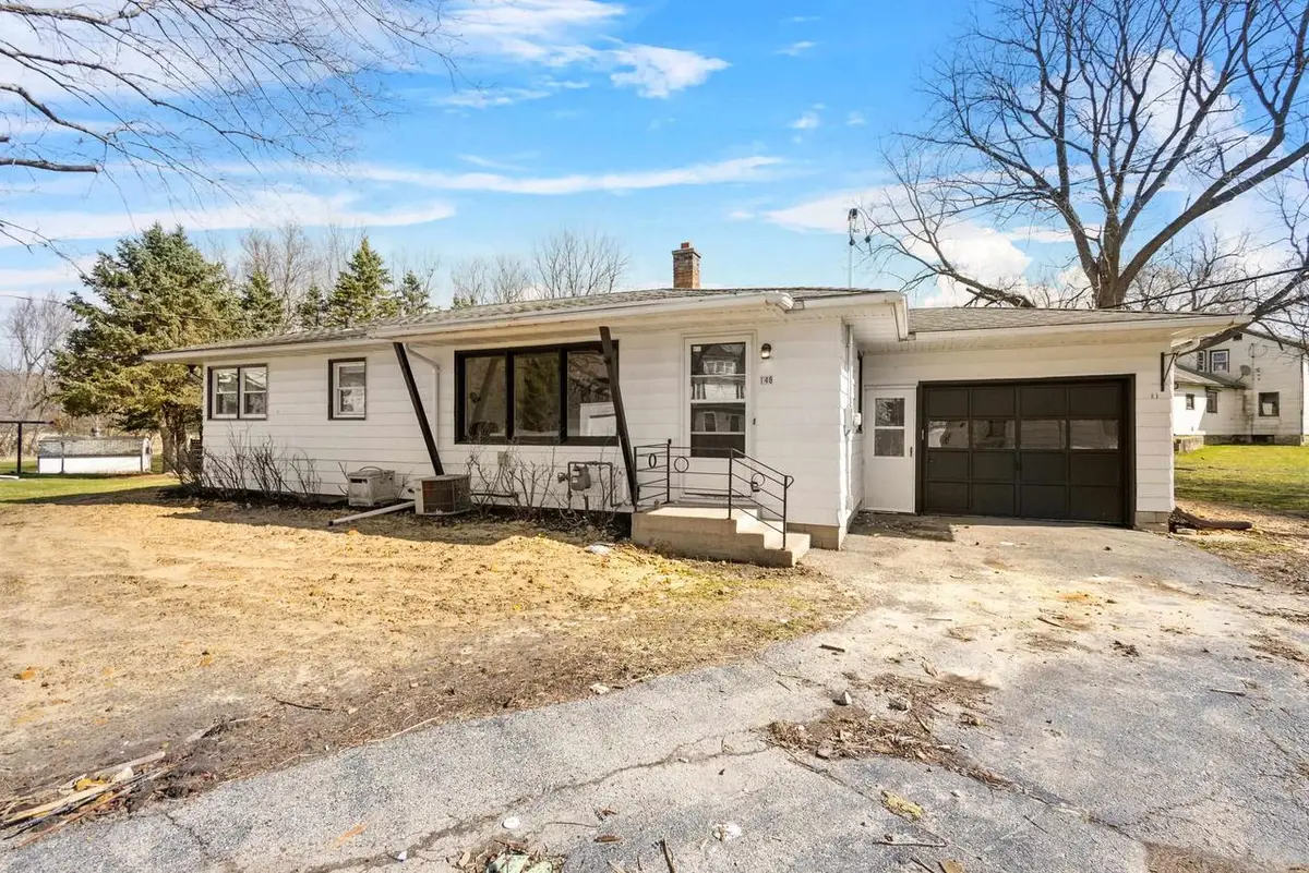 148 N PARK STREET, Markesan, WI 53946 - #1