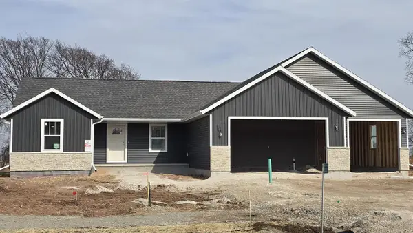 8372 MARLO AVENUE, Neenah, WI 54956