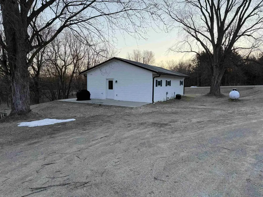 5625 HWY BB, Gillett, WI 54124 - #3