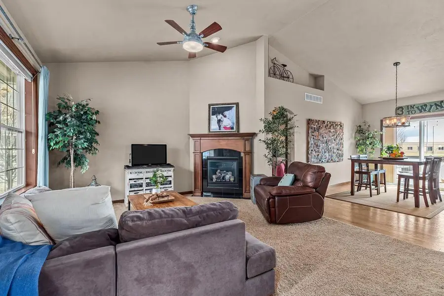 N9050 SPRING VALLEY ROAD, Menasha, WI 54952 - #2