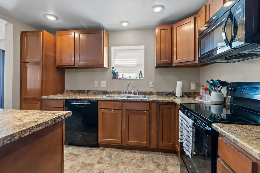 206 E SPRING STREET, New London, WI 54961 - #2