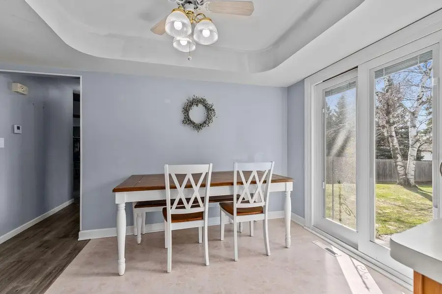 980 W CECIL STREET, Neenah, WI 54956 - #3