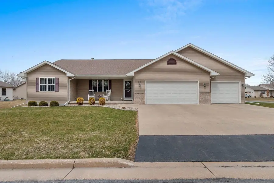 2008 NATURES WAY, Menasha, WI 54952 - #2