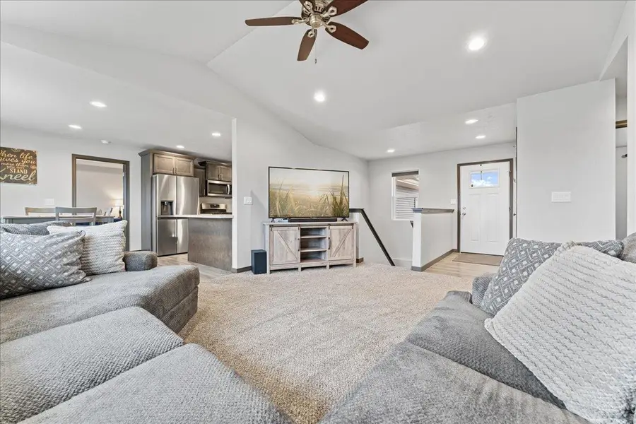 3020 S WEILER ROAD, Kaukauna, WI 54130 - #2