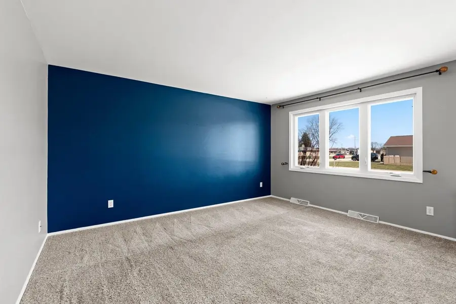 1146 REDWOOD LANE, Menasha, WI 54952 - #3