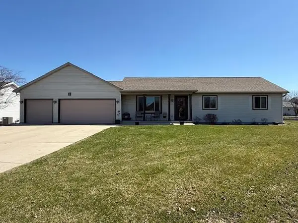31 GREENBRIAR COURT, Fond Du Lac, WI 54935