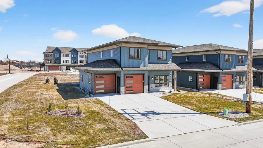 385 N WILSON STREET, Kimberly, WI 54136 - #3