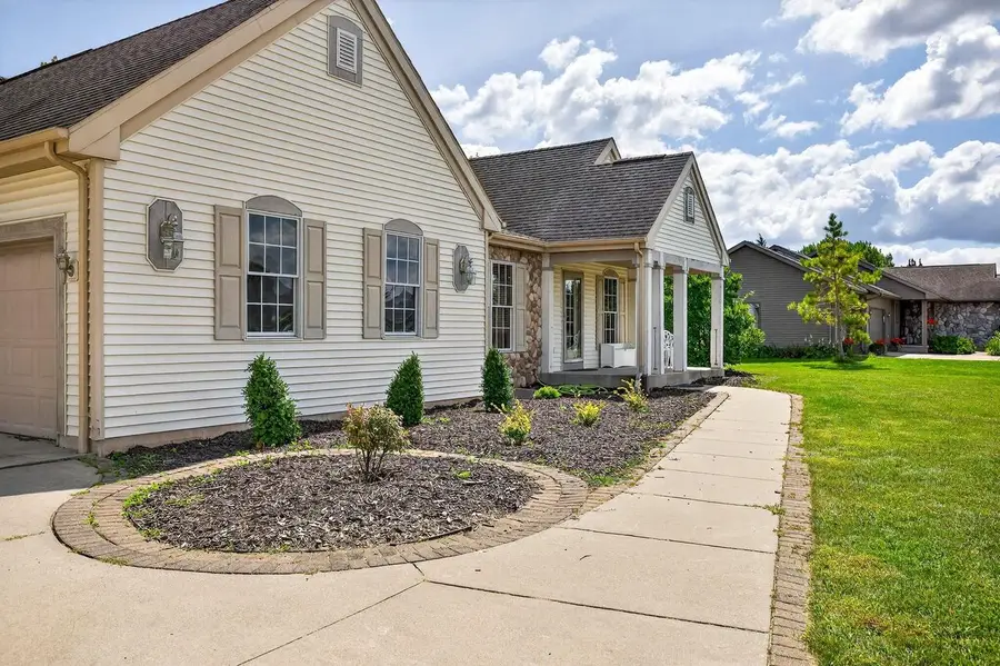 4424 HARBOR VILLAGE DRIVE, Omro, WI 54963 - #2