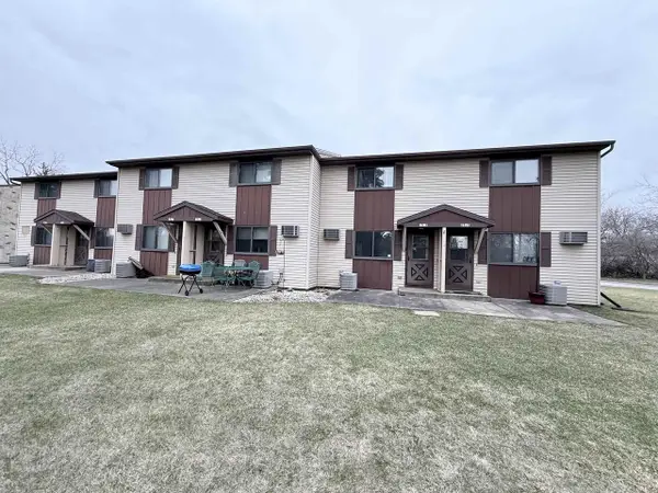 2519 FOND DU LAC ROAD, Oshkosh, WI 54902