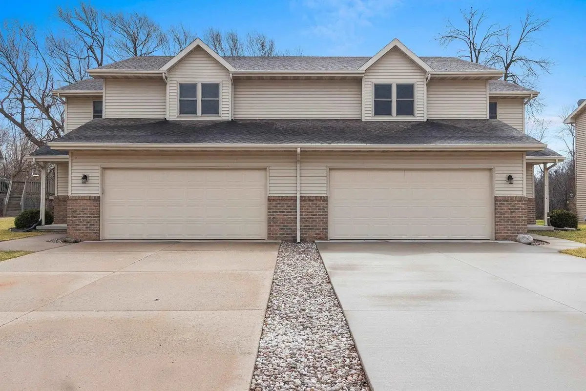 571 S 9TH STREET, De Pere, WI 54115 - #1