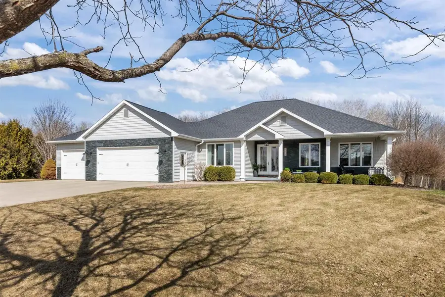 W7516 MOLLY MARIE COURT, Greenville, WI 54942 - #2