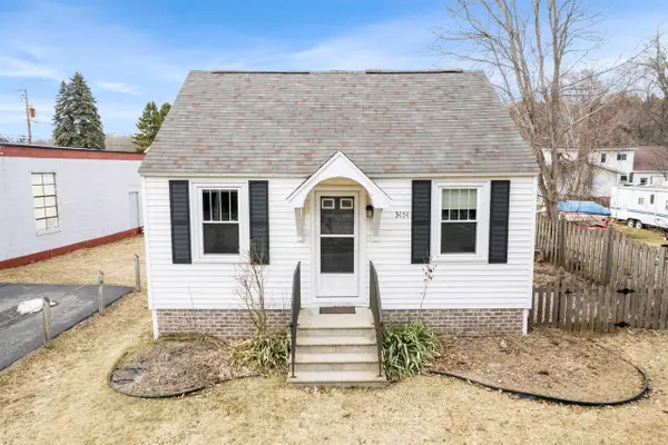 3454 HALL AVENUE, Marinette, WI 54143