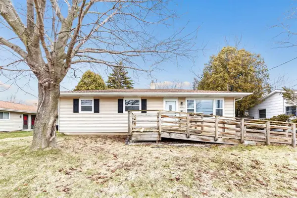 4018 CUSTER STREET, Manitowoc, WI 54220