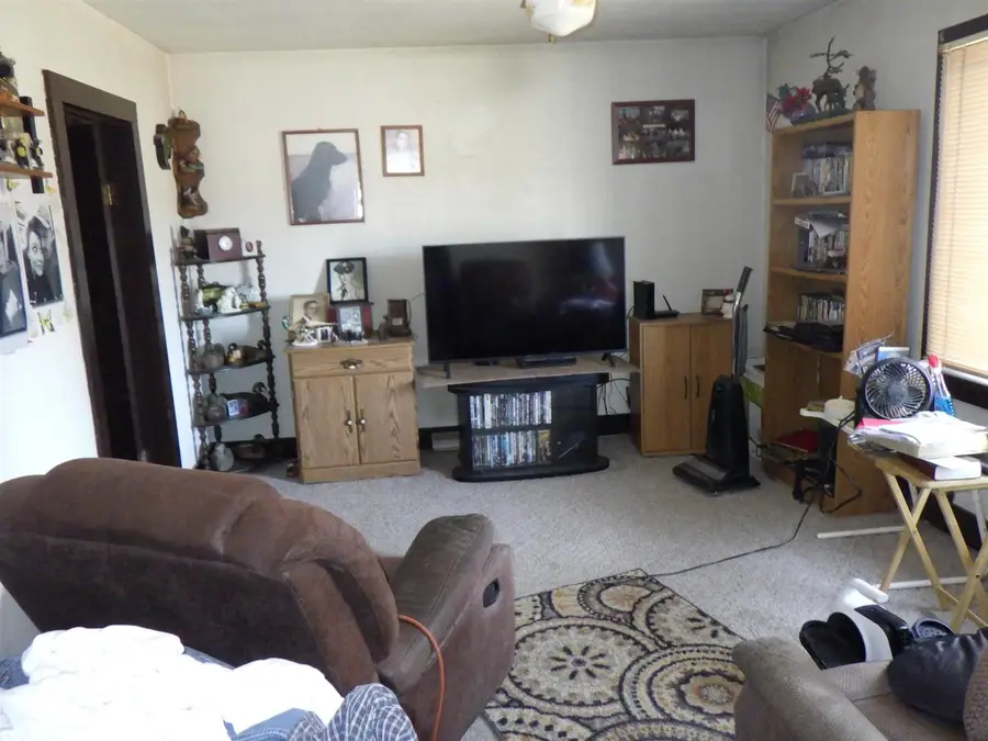 735 KOHLSCHMIDT, Marion, WI 54950 - #2