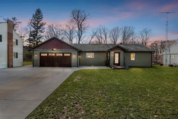 4726 HESSEL COURT, Manitowoc, WI 54220