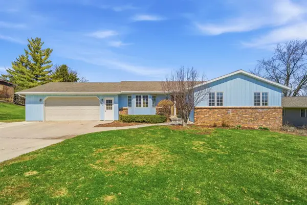 324 W GRAND STREET, Chilton, WI 53014