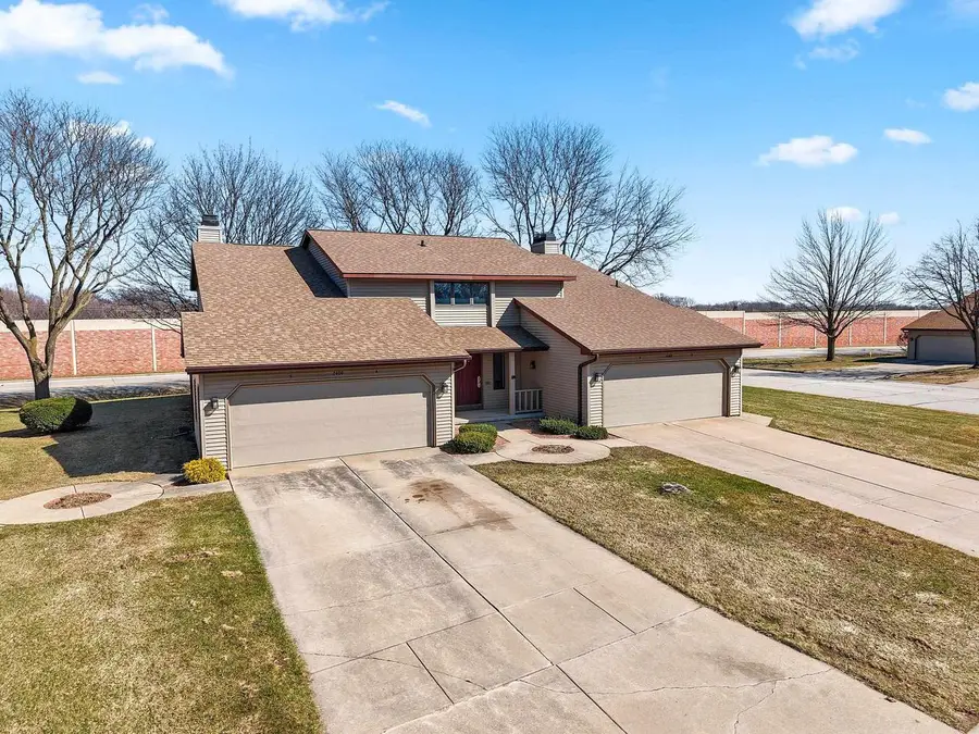 2409 CEDAR RIDGE COURT, Green Bay, WI 54313 - #2