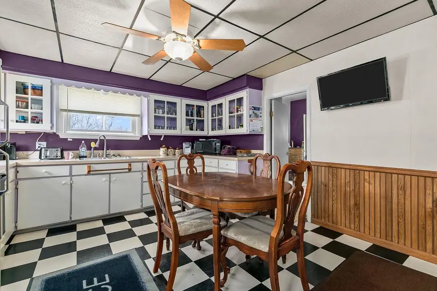 428 W 10TH STREET, Kaukauna, WI 54130 - #2