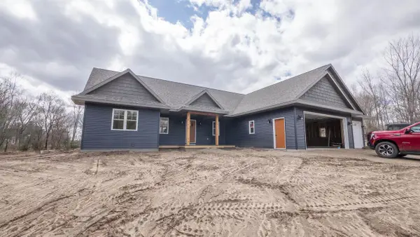 1079 E LAKE RIDGE ROAD, Wautoma, WI 54982
