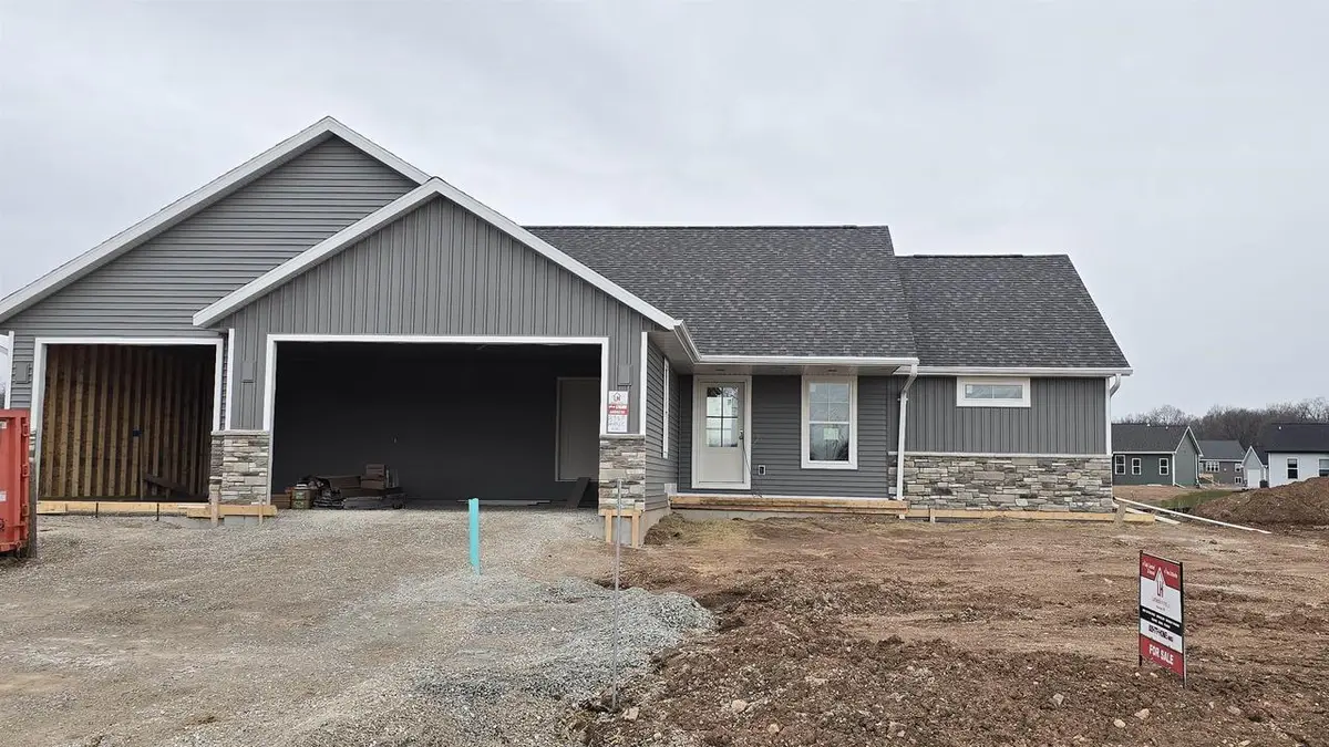 8367 MARLO AVENUE, Neenah, WI 54956 - #1