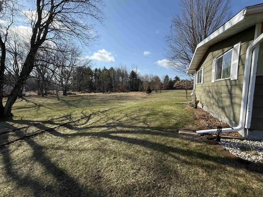 921 SCHABOW STREET, Gresham, WI 54128 - #3