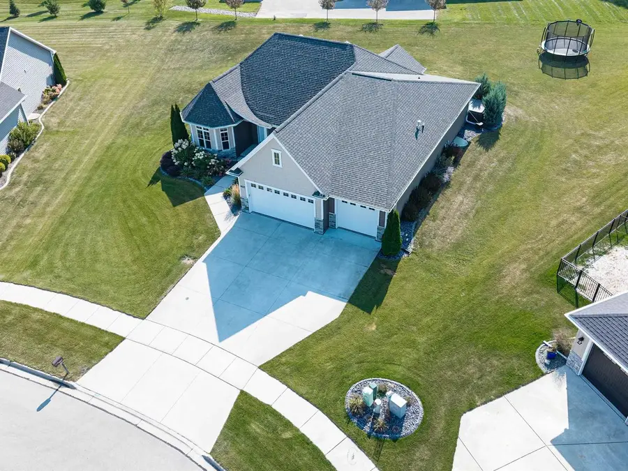 4637 TRELLIS DRIVE, De Pere, WI 54115 - #2