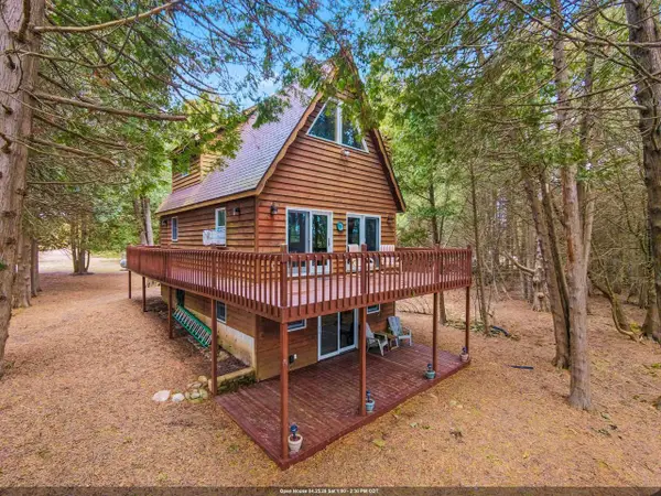 7976 W CEDAR DRIVE, Forestville, WI 54213